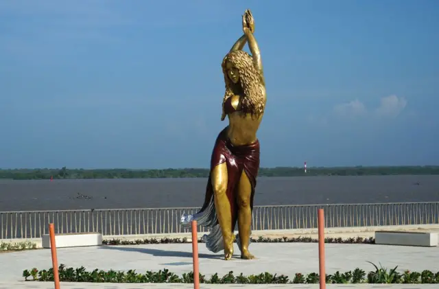 Monumento a Shakira